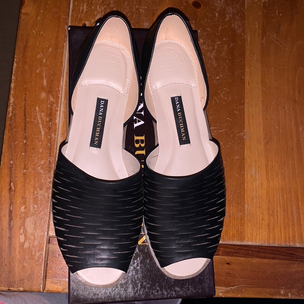 Comfort Flats by Dana Buchman Size 9.5